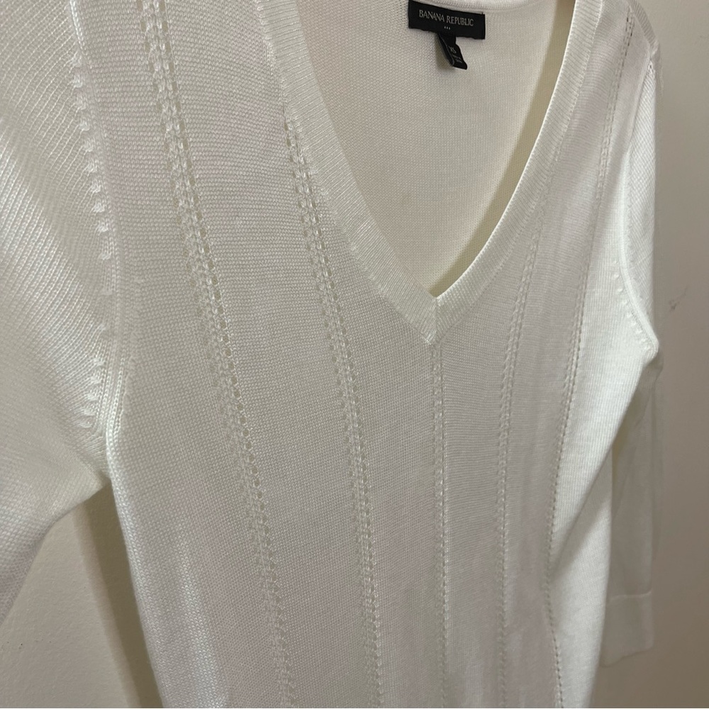 NWOT Banana Republic Sweater with crochet pattern size XS white 3/4 sleeves